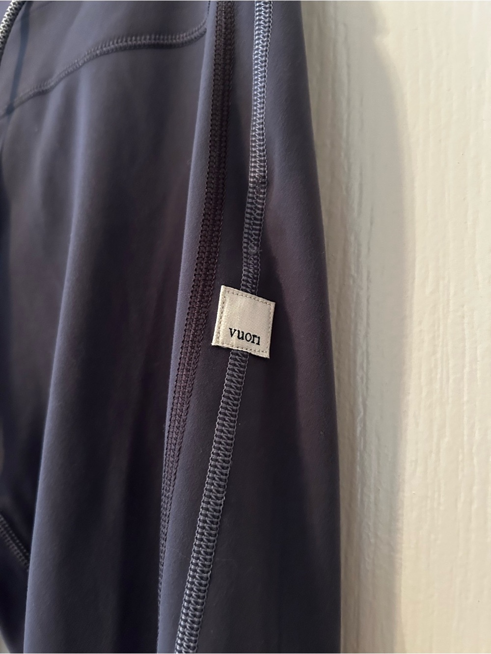 Vuori Navy Lightweight daily leggings